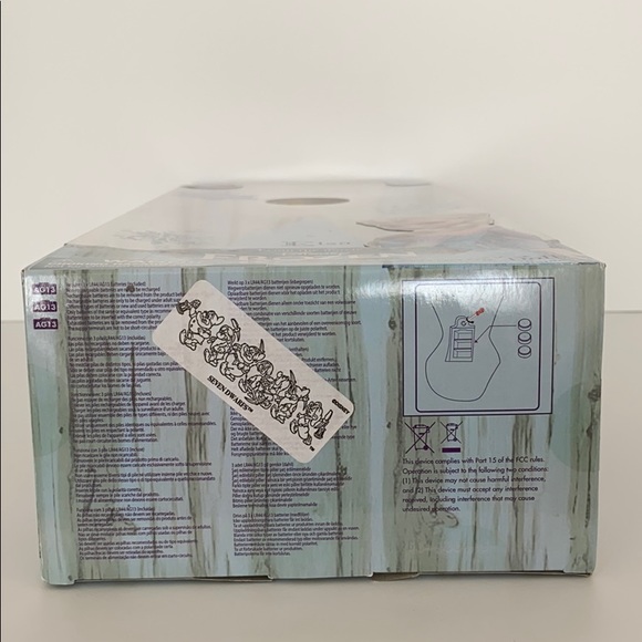 Disney Store Elsa Singing Doll Frozen - Picture 10 of 16